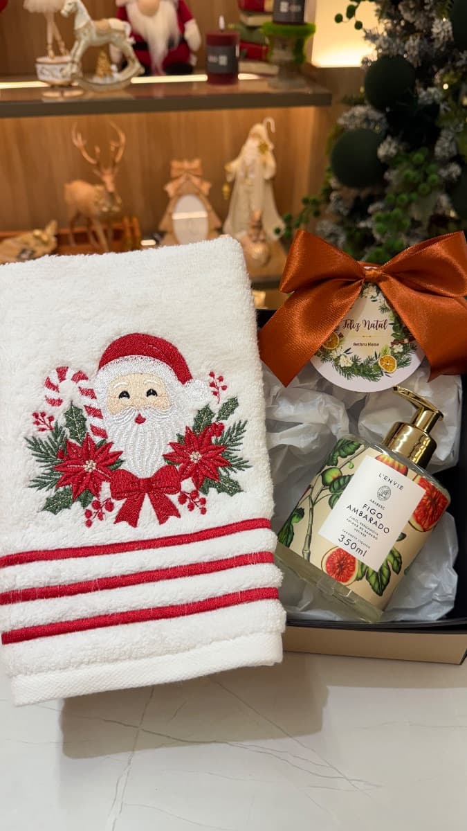Kit Lavabo Papai Noel com Sabonete Líquido L’Envie