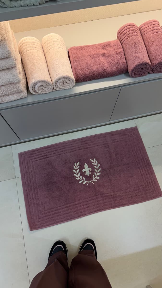 Toalha de Piso Trussardi Linee - Marsala