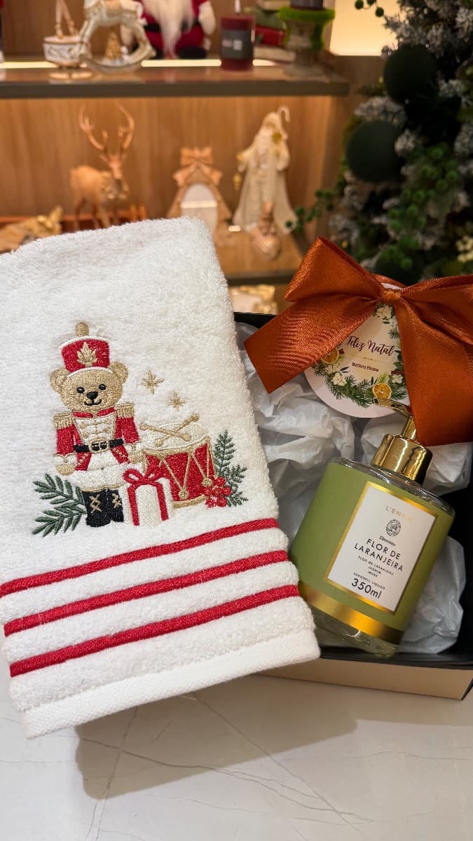 Kit Lavabo Urso Banda com Sabonete Líquido L’Envie