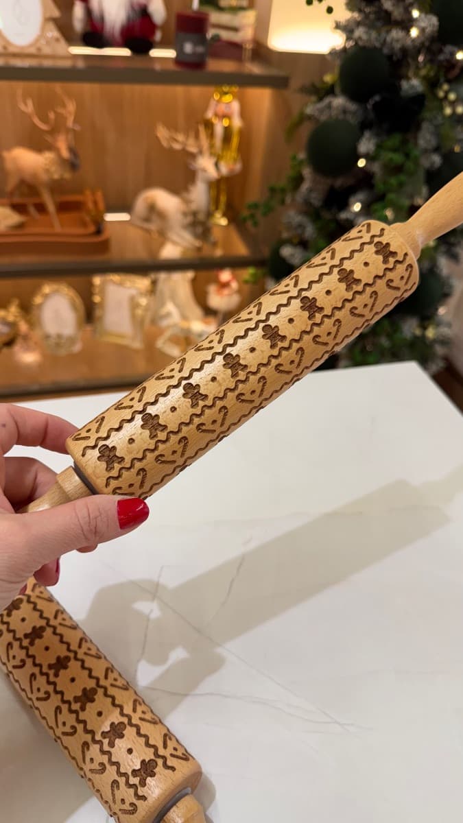 Rolo de Madeira Natalino para Massas e Biscoitos – 38 cm