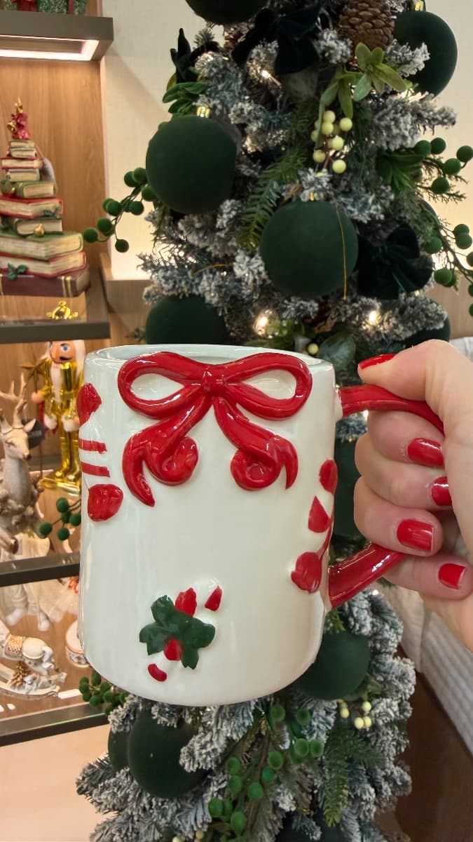 Caneca Natalina com Laço em Relevo