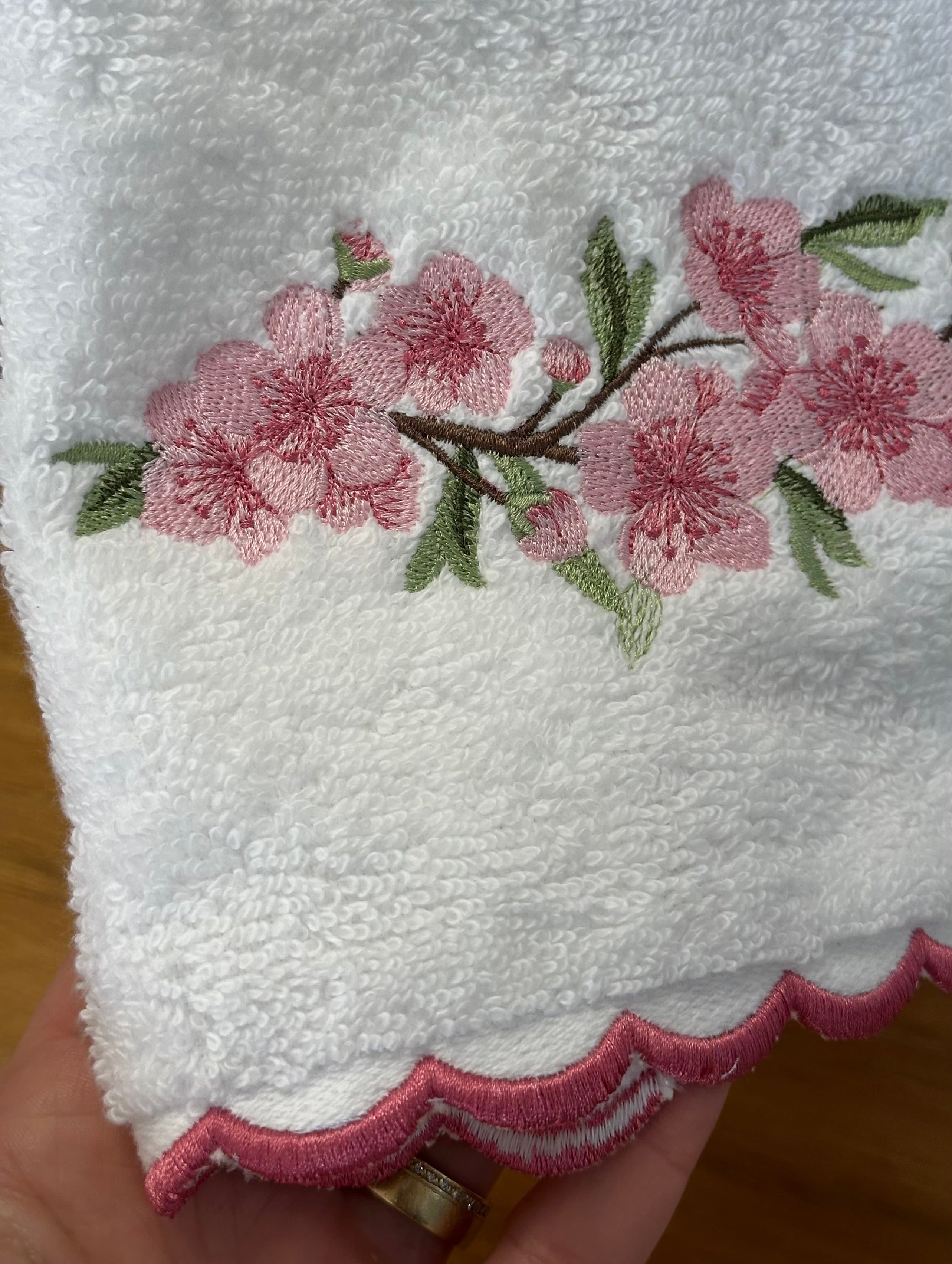 Toalha de Lavabo Trussardi - Flor de Cerejeira — imagem 1