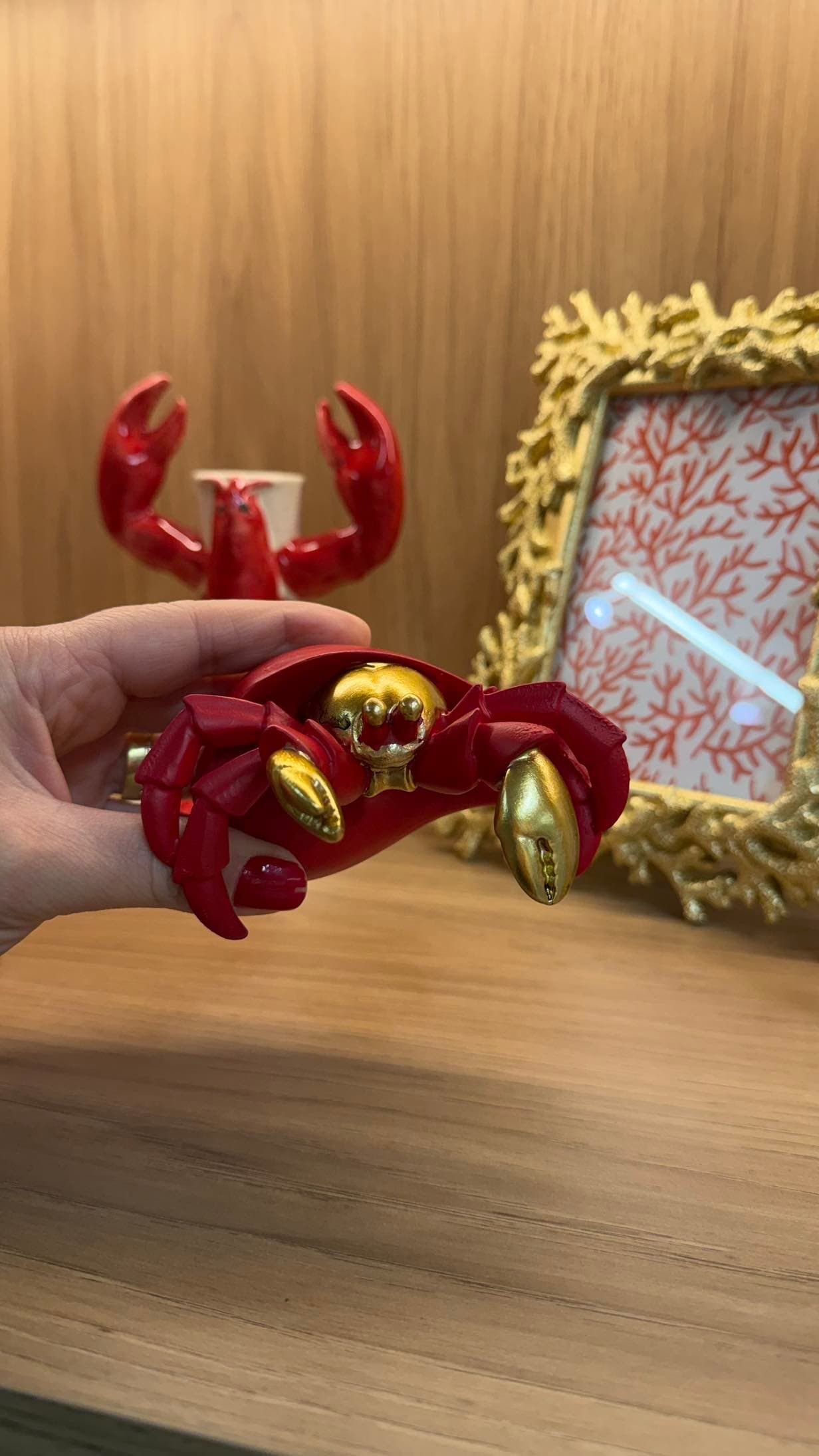 Caranguejo Decorativo em Resina – Vermelho e Dourado — imagem 1