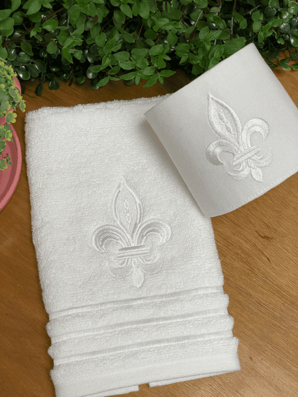 Toalha Lavabo e Porta Papel Higiênico Flor de Lis